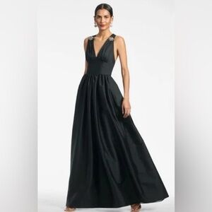Sachin + Babi Elegant Black Sleeveless Maxi Dress